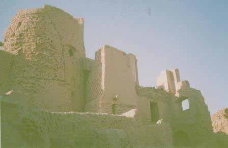 قلعه تاریخی شاپور، بنایی که تخریب شد