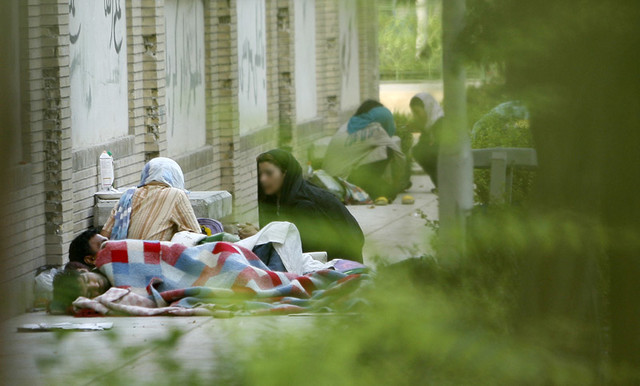 داستان زنانی که با آمدن به مشهد کارتن‌ خواب شدند