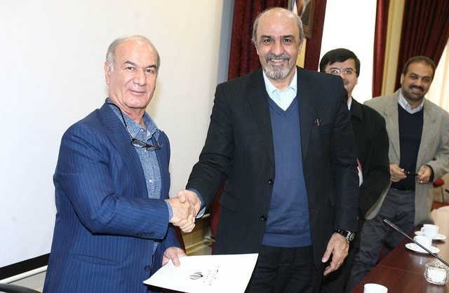 نباید مدیرعامل استقلال میشدم/ برای قرارداد وریا تماشاگران نیمه شب دم خانهام آمدند