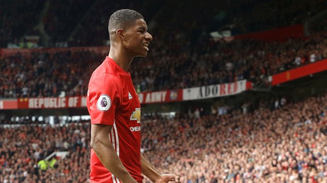 رشفورد: کنار زلاتان بازیکن بهتری شدم