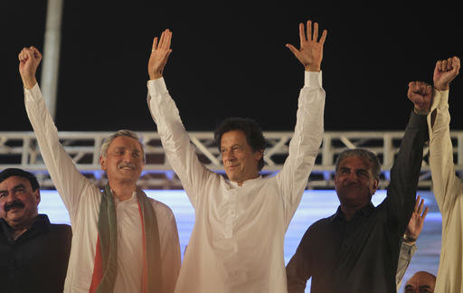 دستگیری 30 تن دیگر از اعضای حزب عمران خان