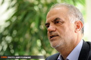 سجادی: هرکس تریبون دارد، روایتگر واقعی جنگ و سایر مسائل کشور نیست