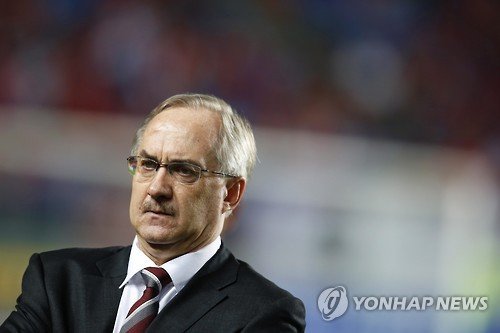 اشتلیکه: فشار هواداران ایرانی را تحمل کنیم نتیجه خوبی میگیریم اشتلیکه: فشار هواداران ایرانی را تحمل کنیم نتیجه خوبی میگیریم