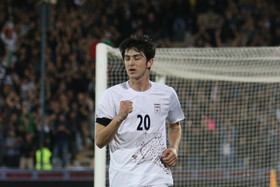 دیدار فوتبال تیمهای ایران و کره جنوبی