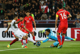 دیدار فوتبال تیمهای ایران و کره جنوبی