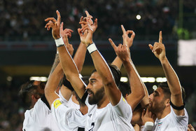 دیدار فوتبال تیمهای ایران و کره جنوبی