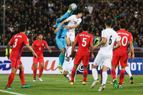 دیدار فوتبال تیمهای ایران و کره جنوبی