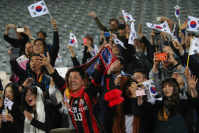 دیدار فوتبال تیمهای ایران و کره جنوبی