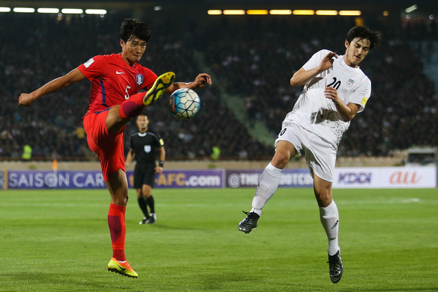 حضور ۱۰ هزار تماشاگر در بازی ایران و کرهجنوبی