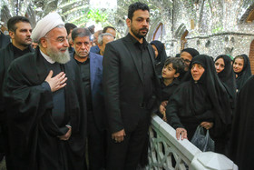 حضور رییس جمهور در مراسم عزاداری روز عاشورا