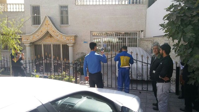 گلایه حکیم رابط از نحوهی پلمب ساختمان موسسه پیشکسوتان گلایه حکیم رابط از نحوهی پلمب ساختمان موسسه پیشکسوتان