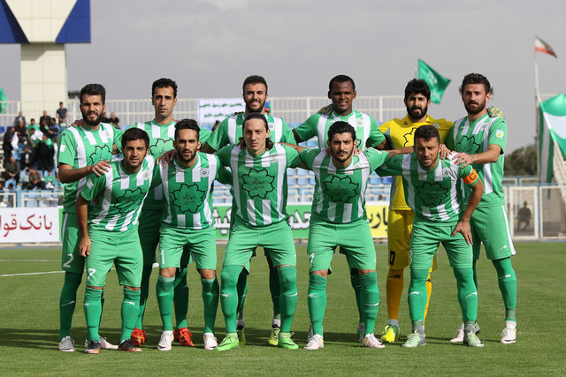 فرهاد کاظمی خطاب به بازیکنان ماشین‌سازی: خودتان را باور کنید