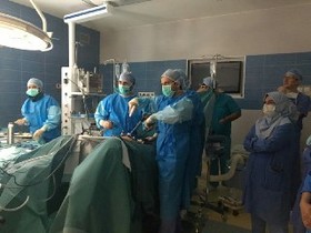 اجرای دو جراحی آنلاین برای درمان بیماری زنان