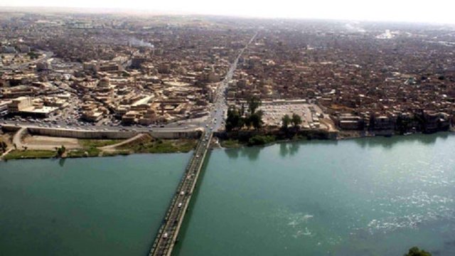 آغاز بمباران مواضع داعش در داخل موصل/داعش پلهای موصل را بمبگذاری کرده است آغاز بمباران مواضع داعش در داخل موصل/داعش پلهای موصل را بمبگذاری کرده است