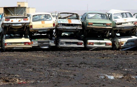 وجود یک میلیون و 350 هزار خودروی فرسوده در کشور وجود یک میلیون و 350 هزار خودروی فرسوده در کشور