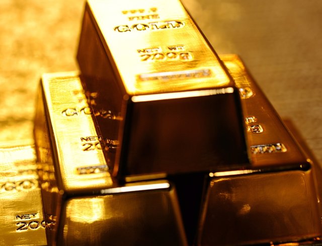 طلای جهانی در مرز ۱۲۷۰ دلار ایستاد