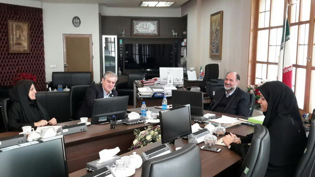 هنرمندان پیشکسوت نگران نباشند، مشکل حل خواهد شد هنرمندان پیشکسوت نگران نباشند، مشکل حل خواهد شد