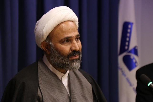 پژمانفر: هدف نقضکنندگان آشکار قانون ایستادگی در برابر نظام است جلسه پژمان فر با حوزه هنری