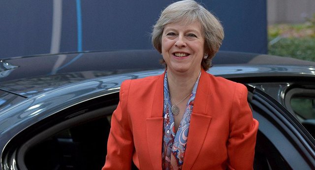 ترزا می: انگلیس می‌تواند به قهرمان جهانی تجارت آزاد تبدیل شود