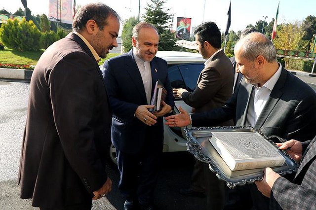 آغاز به کار "سلطانی فر" در وزارت  ورزش و جوانان آغاز به کار "سلطانی فر" در وزارت  ورزش و جوانان