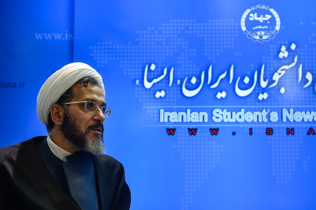 عدم پخش زنده مناظرهها نوعی عقبگرد از توسعه مردمسالاری است احمد مازنی عضو کمیسیون فرهنگی مجلس شورای اسلامی در غرفه ایسنا
