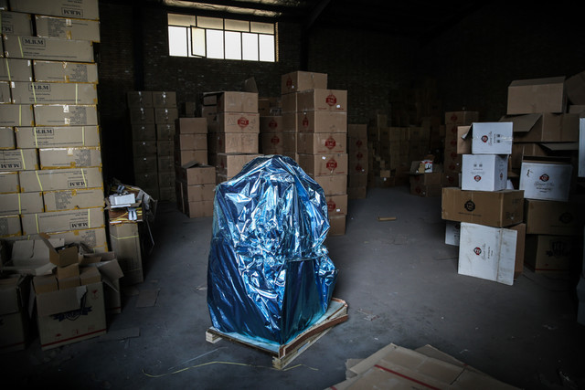 خیز کالاهای قاچاق از ویترینها به انبارها خیز کالاهای قاچاق از ویترینها به انبارها