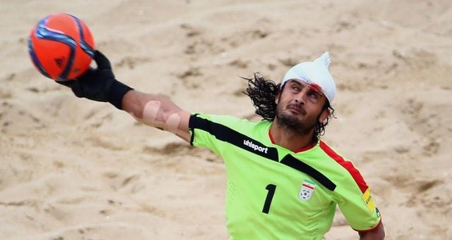 پیمان حسینی: سوییس فوتبال ساحلی را خوب بلد است