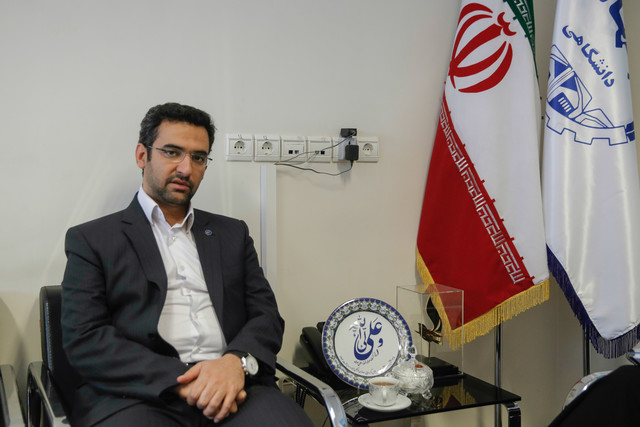 راهکار برخورد با داعش و منافقین بستن ارتباطات نیست  راهکار برخورد با داعش و منافقین بستن ارتباطات نیست