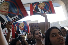 اعتراضات در برخی ایالت‌های آمریکا در واکنش به پیروزی ترامپ