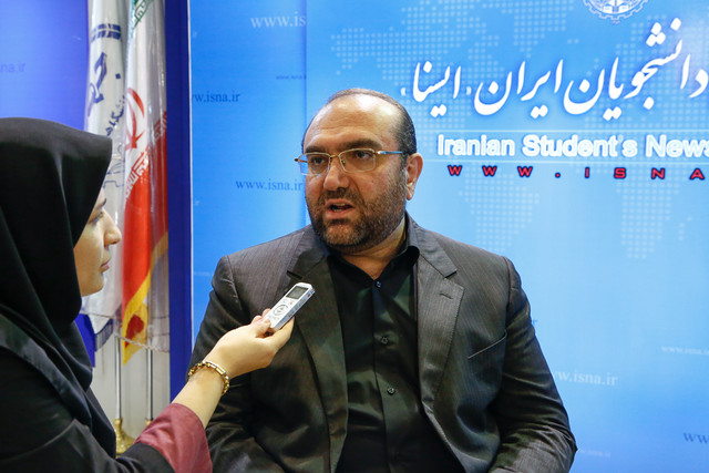 عدهای تنگنظر موفقیتهای دانشگاه آزاد را نمیبینند عدهای تنگنظر موفقیتهای دانشگاه آزاد را نمیبینند