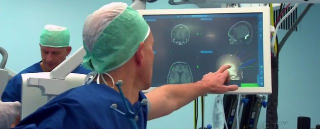 زن معلولی که با افکار خود حرف میزند! زن معلولی که با افکار خود حرف میزند!