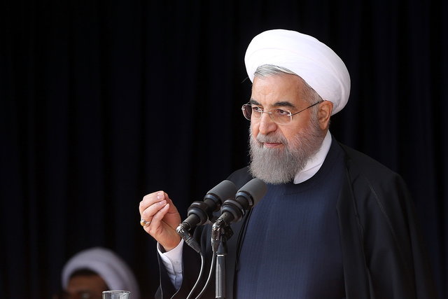 روحانی: برخی را از قطار انقلاب پیاده کردیم که میتوانستیم پیاده نکنیم بسته روحانی