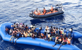 غرق شدن ۱۲ مهاجر در آب‌های یونان