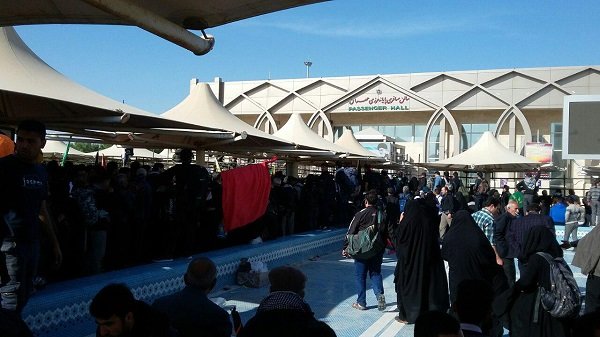 تردد 144 هزار و 170 نفر از مرز مهران در روز اربعین حسینی