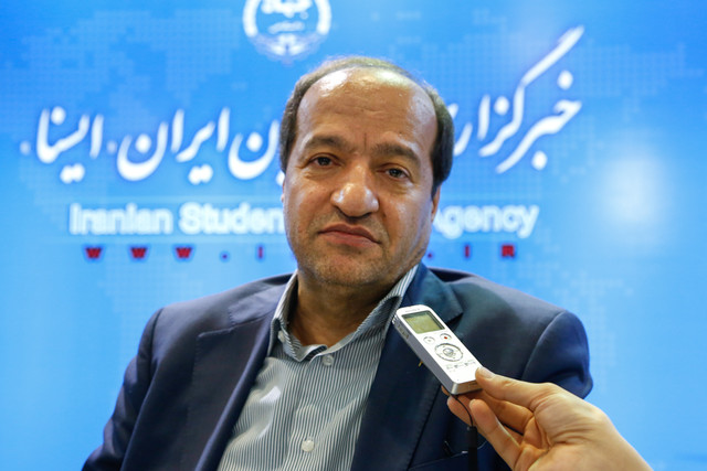 کاظمی: مبارزه با فساد یک خواسته عمومی است/چرا به رئیسجمهور خُرده میگیریم کاظمی: مبارزه با فساد یک خواسته عمومی است/چرا به رئیسجمهور خُرده میگیریم