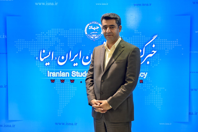 انجام فعالیتهای اقتصادی در کردستان کفش پولادین میخواهد انجام فعالیتهای اقتصادی در کردستان کفش پولادین میخواهد
