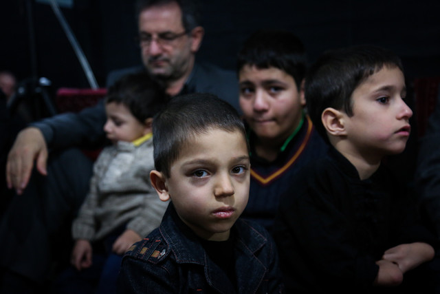 عکس تزیینی است نمایش سرنوشت کودکان بهزیستی در تلویزیون