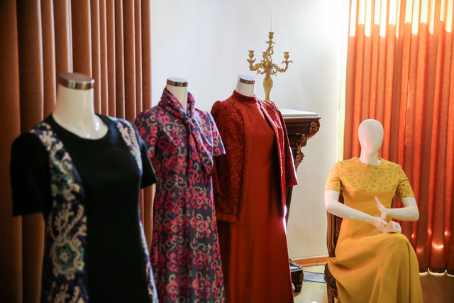 نمایشگاه پوشاک فرح پهلوی برگزار نمیشود نمایشگاه پوشاک فرح پهلوی برگزار نمیشود