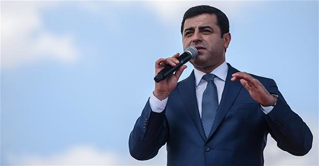 دمیرتاش: کردها در رفراندوم رای "نه" میدهند دمیرتاش: کردها در رفراندوم رای "نه" میدهند