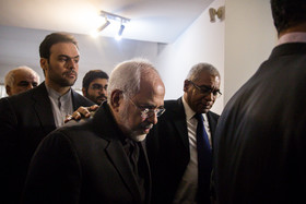 امضای دفتر یادبود درگذشت فیدل کاسترو