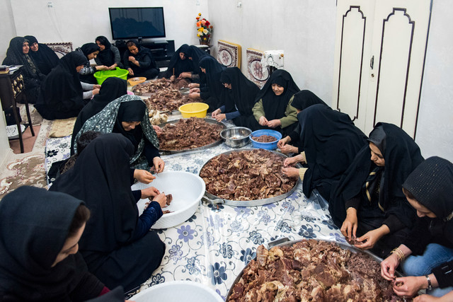 از ساز مخصوص عزای جوانان تا مُهر و موم کردن حلیم نذری!