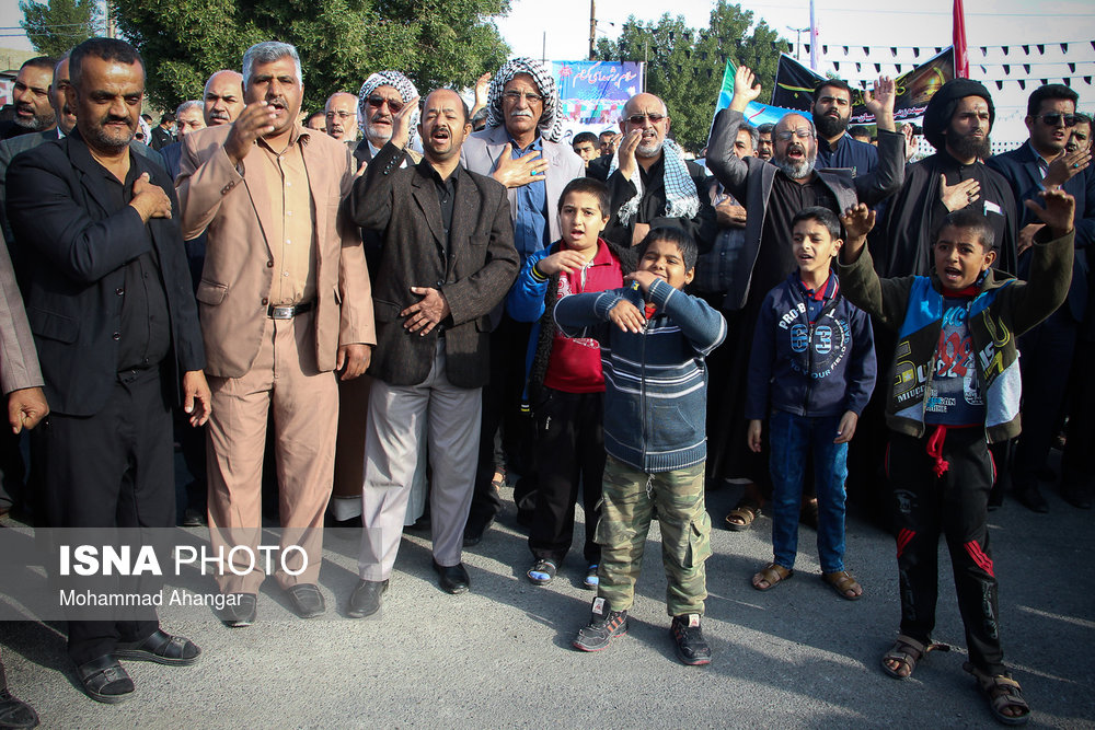 ایسنا - مراسم تشییع و تدفین ۲ شهید گمنام دفاع مقدس در شهر شیبان - خوزستان