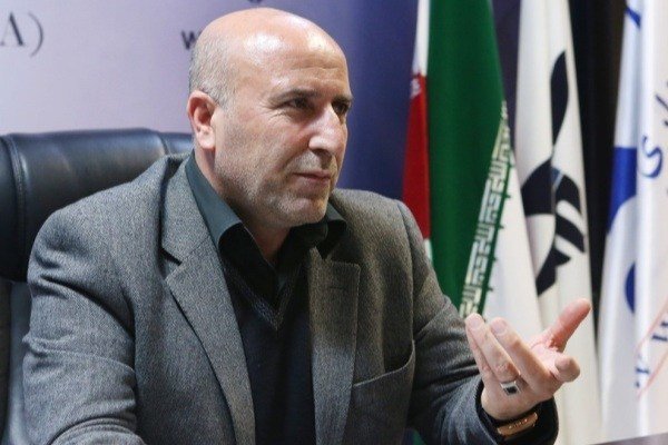تولید و صادرات از واقعی شدن نرخ ارز بهرهمند میشوند تولید و صادرات از واقعی شدن نرخ ارز بهرهمند میشوند
