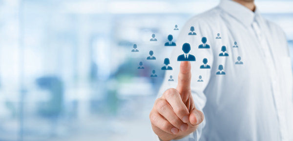 سالانه ۳۰ تا ۳۵ هزار نفر در مجموعه دولت جذب می‌شوند