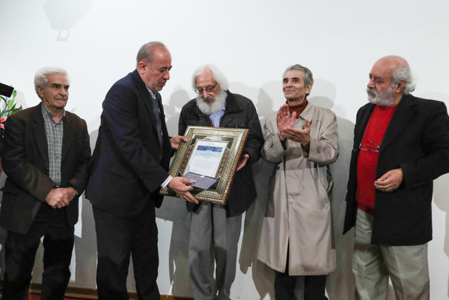 جشن تولد مردی که مقابل هیچ دولتمردی خم نشد جشن تولد مردی که مقابل هیچ دولتمردی خم نشد