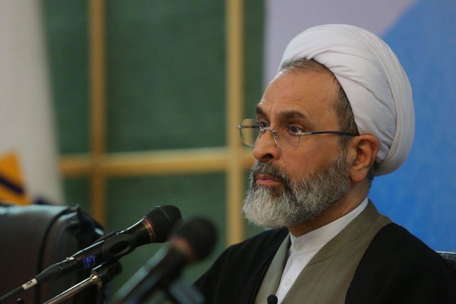 حوزه انقلابی باید تولید فکر ناب انقلابی و اسلامی را ایجاد کند حوزه انقلابی باید تولید فکر ناب انقلابی و اسلامی را ایجاد کند