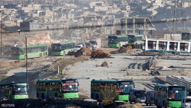 تاکنون ۸ هزار تن شرق حلب را ترک کردهاند/ تخلیه شهر ادامه خواهد داشت تاکنون ۸ هزار تن شرق حلب را ترک کردهاند/ تخلیه شهر ادامه خواهد داشت