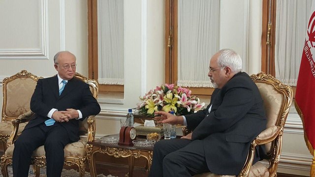 آمانو با ظریف دیدار کرد آمانو با ظریف دیدار کرد
