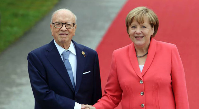 تقویت همکاریها علیه تروریسم، موضوع گفتگوی سبسی و مرکل/بازگشت ۸۰۰ تروریست از خارج به تونس تقویت همکاریها علیه تروریسم، موضوع گفتگوی سبسی و مرکل/بازگشت ۸۰۰ تروریست از خارج به تونس