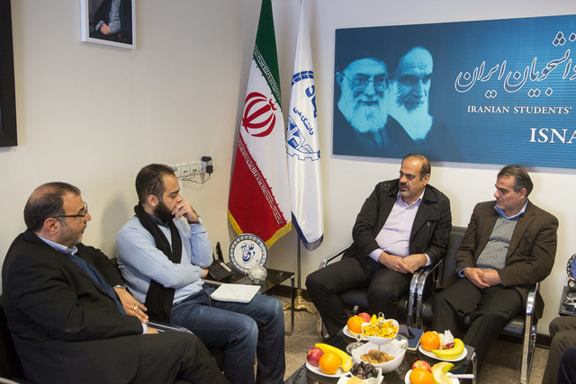نقش دولت باید در عرصه ریلی پررنگ شود/ ورود ۱۰۰ واگن ساخت داخل تا سال ۹۷ نقش دولت باید در عرصه ریلی پررنگ شود/ ورود ۱۰۰ واگن ساخت داخل تا سال ۹۷